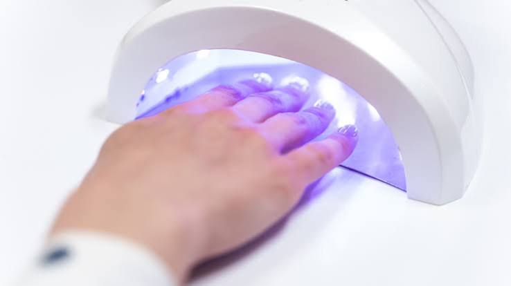 SECADOR DE UÑAS LUZ ULTRAVIOLETA